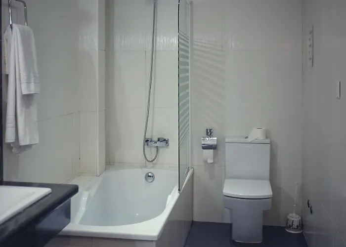 拉具德雷亚拉斯阿里贝斯酒店 *